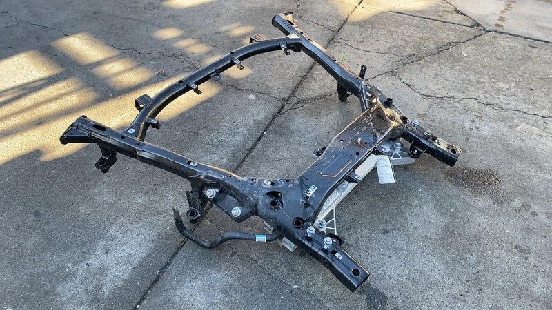 ⭕ 2017-2024 Chrysler Pacifica Front Undercarriage Subframe Crossmember Cradle