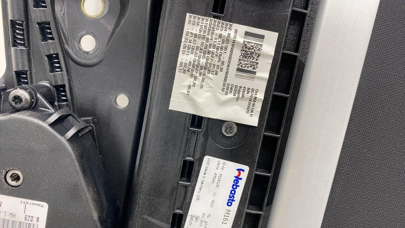 ⭕ 2017-2020 Maserati Levante Panoramic Sunroof Track Frame w/ Glass & 