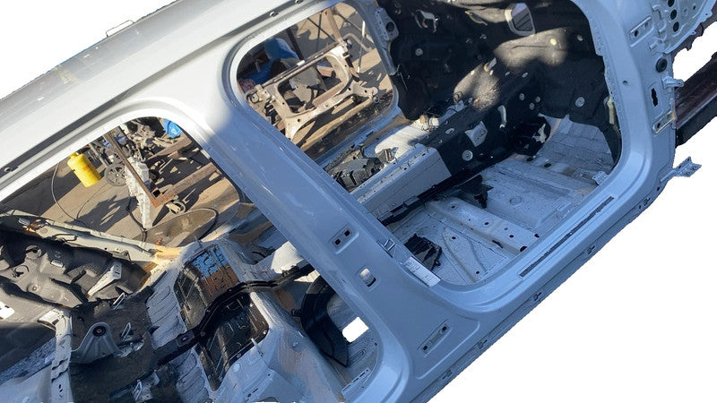 ⭕ 2021-2024 Polestar 2 Passenger B-Pillar Structural Cutout Right RH Silver 729