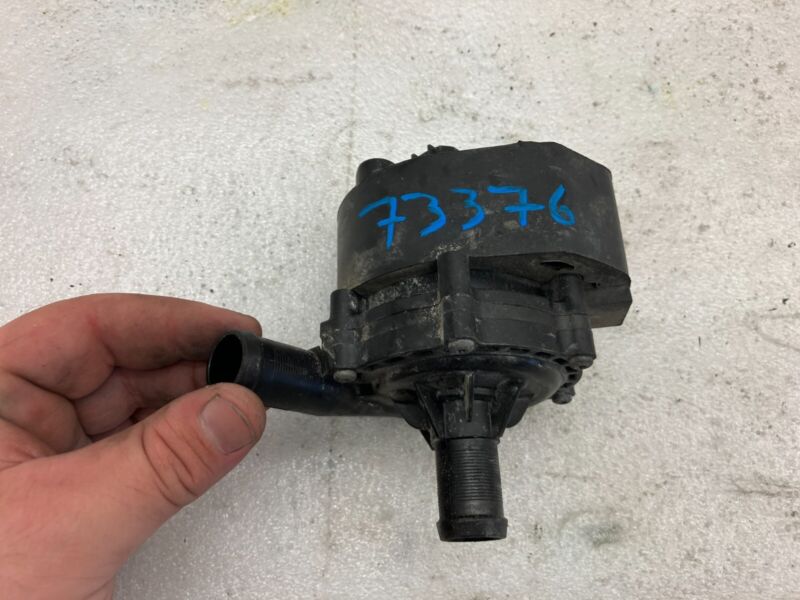103534800G 2016-2020 Tesla Model S X Cooling System Auxiliary Water Coolant Pump FWD Assy