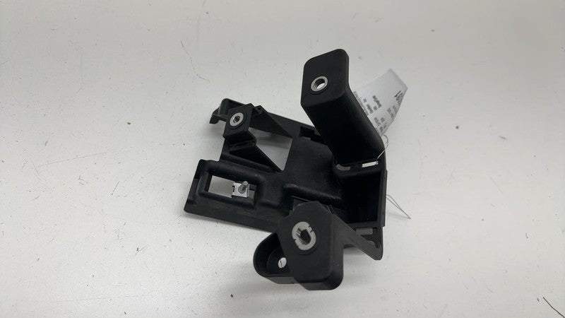 9Y3 867 234 D ⭕ 19-24 Porsche Cayenne Front Passenger Side Blindspot Spot Mount Bracket Right