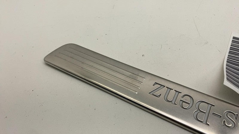 A2466805300 ⭕13-19 Mercedes-Benz B-Class W242 Front Left or Right Door Sill Trim A2466805300