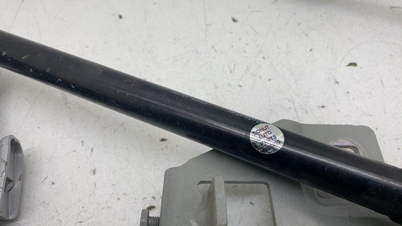 31688415 ⭕ 2021-2023 Polestar 2 PAIR Front Left & Right Hood Bonnet Hinge w/ Shock Strut