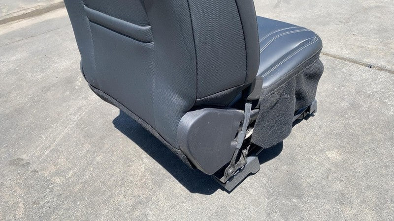 ⭕ 21-24 Ford Mustang Mach-E Front Driver Side 1st Row Seat Leather Black Left LH