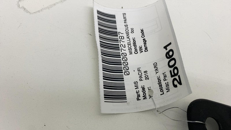 68227802AD ⭕2017-2024 Chrysler Pacifica Radiator Upper Cover Baffle Shield Panel 68227802AD