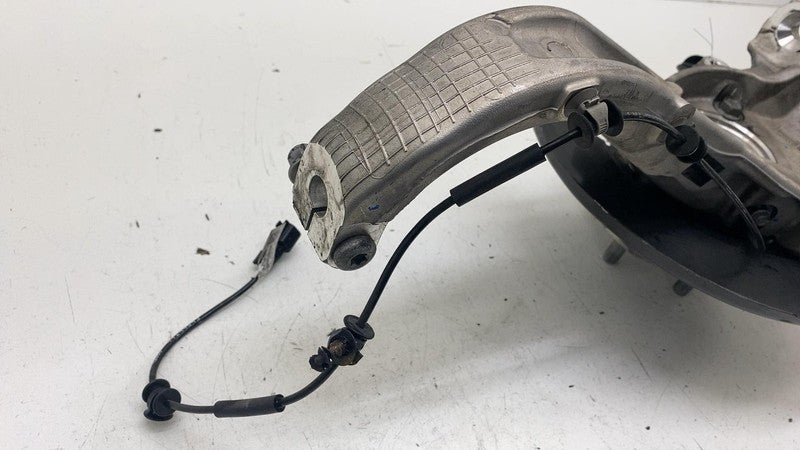 134431600E ⭕ 24-25 Model 3 Front Right Spindle Knuckle Wheel Hub & Dust Shield 1344316-00-E