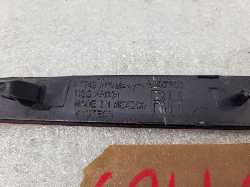 ⭕ 2012-2020 Tesla Model S Rear Right Bumper Light Reflector Lamp RH 60