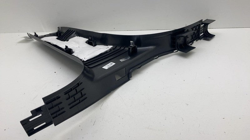 ⭕ 19-25 Chevrolet Silverado 1500 Right Lower B-Pillar Trim Cover Panel