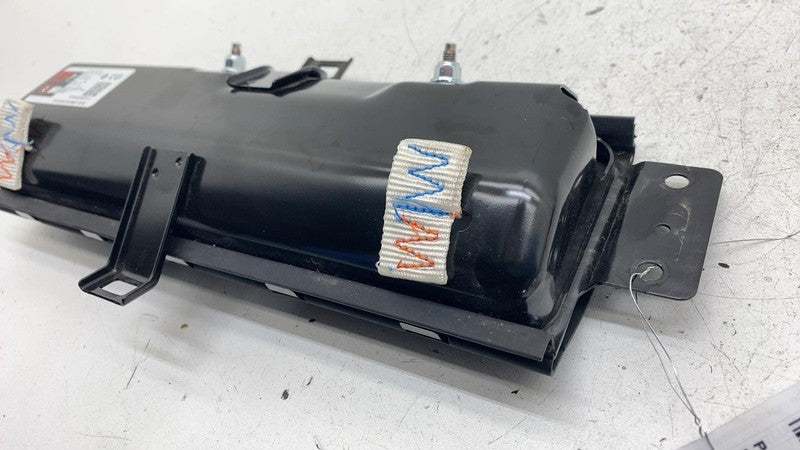 PT00000829J ⭕ 2022-2025 Rivian R1S Front Left or Right Lower Dash Knee Airbag PT00000829-J
