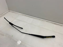 ⭕12-20 Model S Front Passenger Windshield Wiper Arm & Blade Right 1053399-00-A
