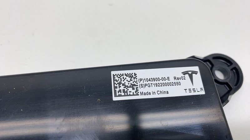 104390000E 2016-2020 Tesla Model X Rear Body Chassis Control Module BCM Computer TSTD Assy