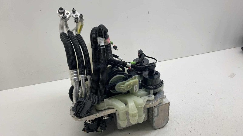 154990200C ⭕ 2021-2025 Tesla Model 3 Supermanifold Refrigerant Chiller w/ Coolant Reservoir