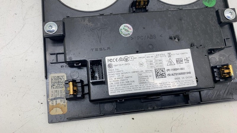 ⭕ 2017-2023 Model 3 Center Console Security Locking Module w/ Trim 110