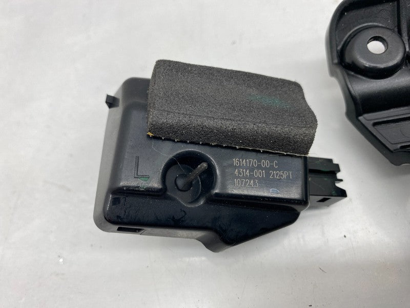 ⭕ 21-25 Model S Left Interior Map Light Courtesy Reading Dome Lamp 161
