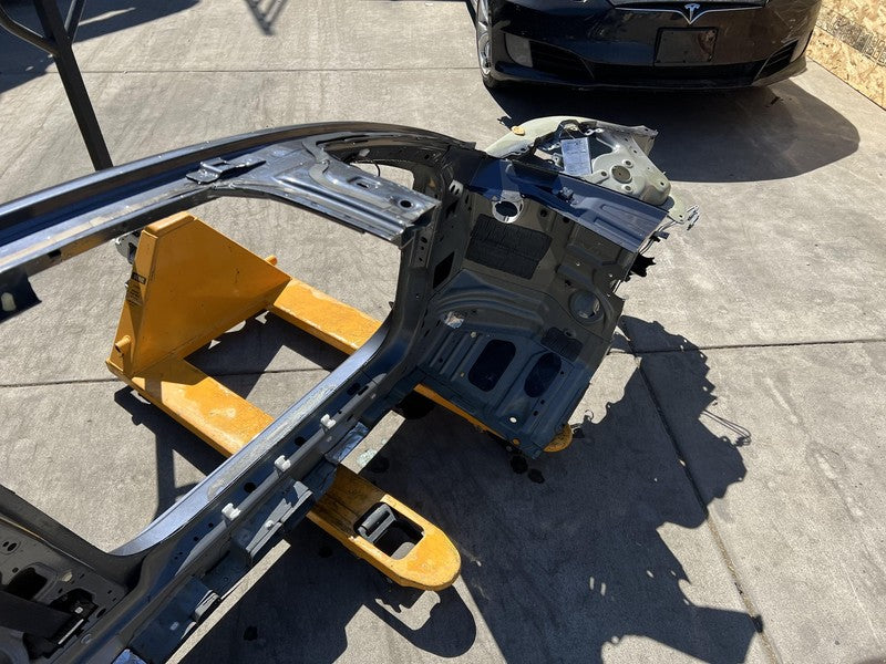 ⭕ 2017-2023 Tesla Model 3 M3 Front Driver Side Quarter Panel Cut Out F