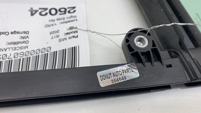 PT00009493G ⭕ 22-24 Rivian R1T Passenger Side Door Corner Glass Right Assembly PT00009493-G