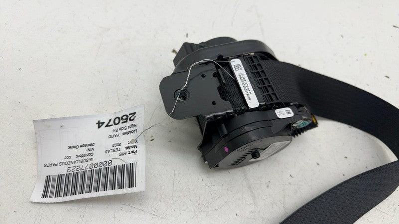 1081279-01-H ⭕ 2017-2023 Tesla Model 3 Front Right 1st Row Seat Belt & Retractor 1081279-01-H