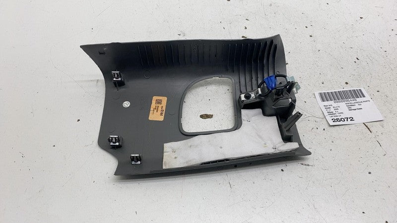 ⭕ 19-25 Chevrolet Silverado 1500 Rear Left C-Pillar Upper Trim Panel 8