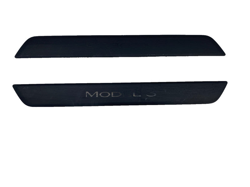 1504763 00 B ⭕ 17-23 Model 3 Front Left & Right Door Sill Scuff Plate Trim Panel 1504763-00-B