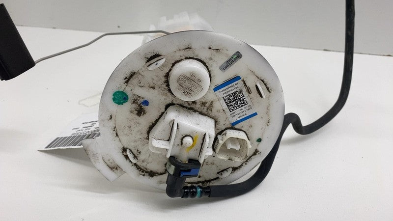 2013 2014 2015 2016 2027 2018 Ford C-Max Electrical Gas Fuel Pump w/ H