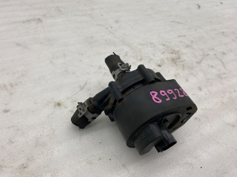 2016-2020 Tesla Model S X Cooling System Auxiliary Water Coolant Pump FWD Assy