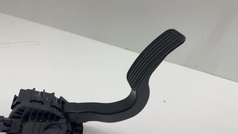 ⭕ 2017-2023 Tesla Model 3 Front Driver Accelerator Gas Pedal Throttle Sensor Pad