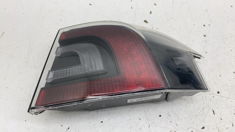 ⭕ 2012-2022 Tesla Model S Rear Right Taillight LED Outer Tail Lamp 600