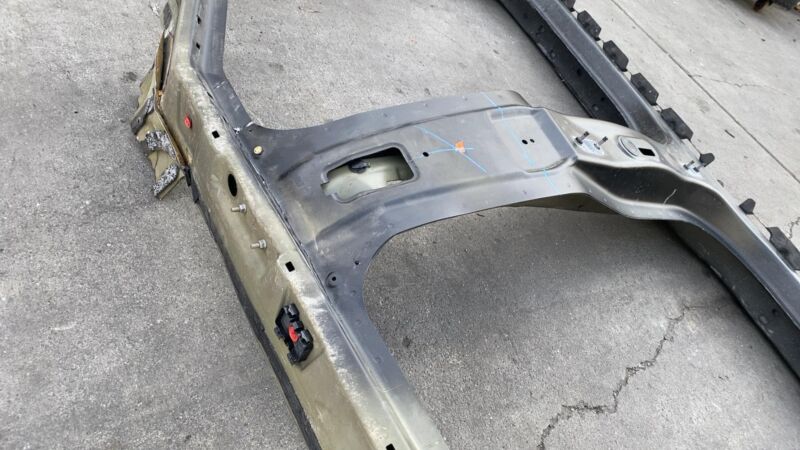 1917292-ST-A 2024-2025 Tesla Cybertruck Passenger Body Side Outer Structural Frame Right RH