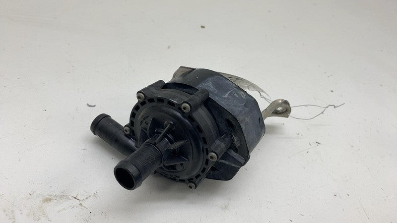 ⭕ 16-20 Tesla Model X Cooling System Auxiliary Coolant Water Pump 1037