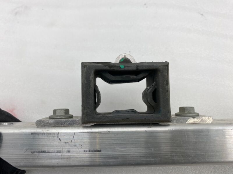 1104777 00 A 2017-2023 Tesla Model 3 Front Trunk Luggage Storage Frunk Reinforcement Support