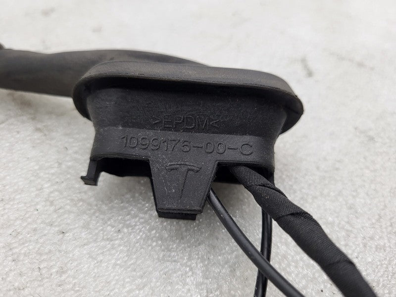 1068789 80 D 17-23 Model 3 Rear Trunk Tailgate Deck Lid Wiring Harness Wire Loom 1068789-80-D