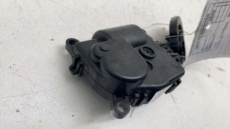 ⭕ 2018-2024 Lincoln Navigator HVAC AC Heater Door Motor Actuator FL3H-