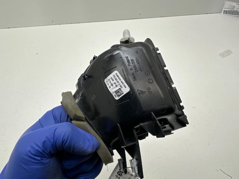 9Y0 820 901 E ⭕ 2024 Porsche Cayenne Driver Side Left Outer Air Vent Black OEM 9Y0820901E