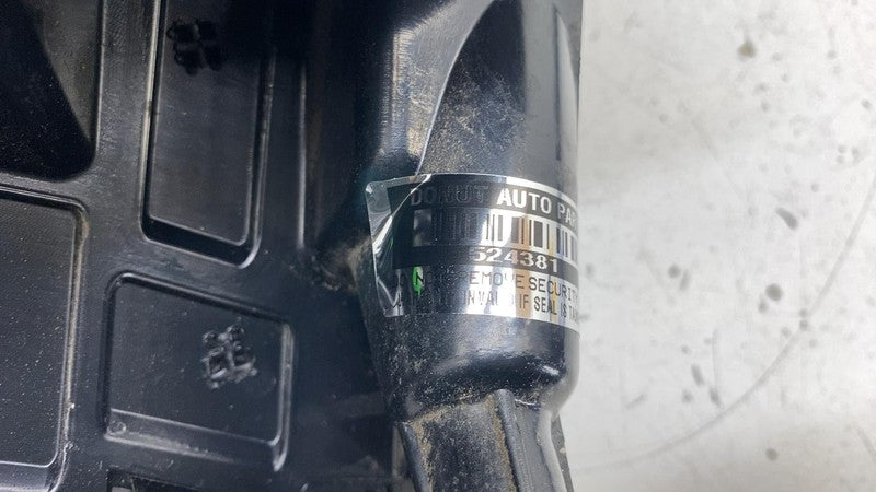 68227308AD ⭕ 17-24 Chrysler Pacifica Rear Right D-Pillar Applique Molding Cover 68227308AD