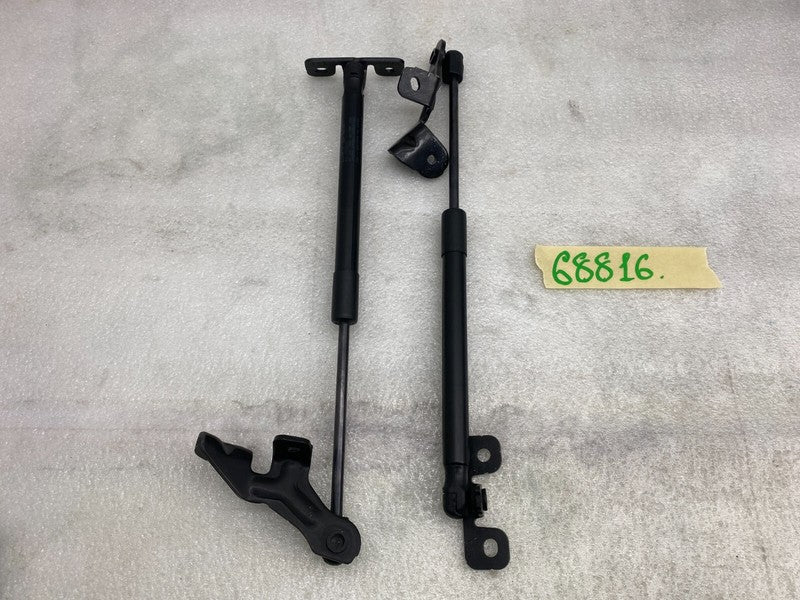 1091472 00 B 17-23 Model 3 Front Left/Right Bonnet Hood Shock Strut Lift Support 1091472-00-B