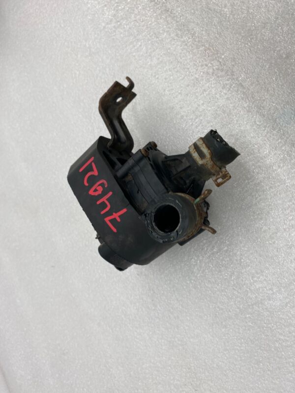 2012-2015 Tesla Model S MS Motor Inverter Battery Coolant Auxiliary Water Pump
