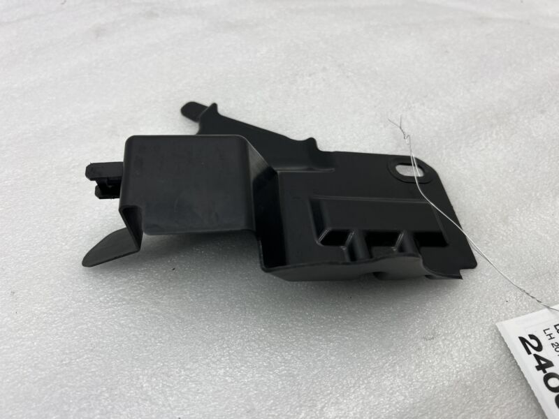 N24356342 2016-2023 Mazda MX-5 Miata Front Driver Splash Shield Guard Cover Left N24356342