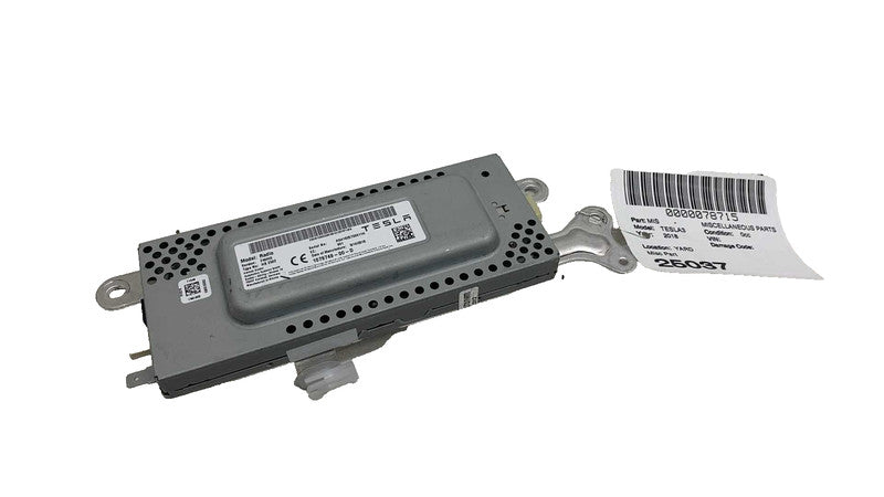 107974900D ⭕ 2017-2023 Tesla Model 3 Harman Becker Radio FM/HD Receiver Module 1079749-00-D