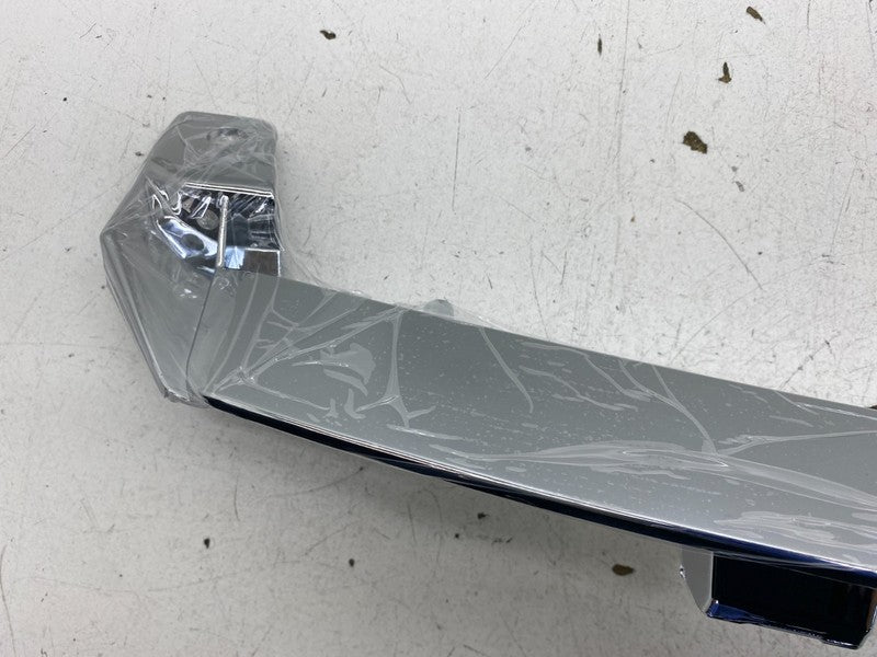 1065233-00-D ⭕ 16-20 Tesla Model S Front Upper Bumper Chrome Grille V-Bar Trim 1065233-00-D