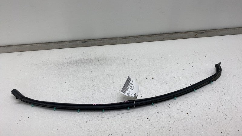 68188722 AD ⭕17-24 Chrysler Pacifica Rear Left/Right Door Upper Weatherstrip Seal 68188722AD