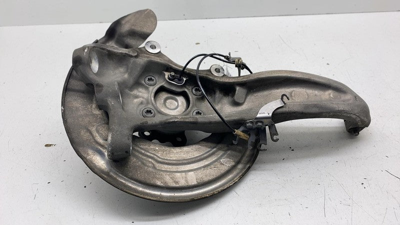 ⭕ 17-20 BMW 540i Front Left Spindle Knuckle Wheel Hub w/ ABS & Dust Sh