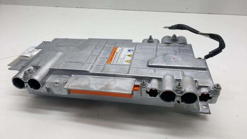 1048910 00 A 2012-2015 Tesla Model S MS 1-Phase High Voltage Junction Box Dual Motor Assembly