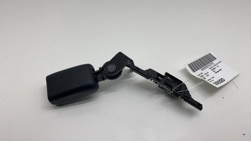 640452300B 2017-2023 Tesla Model 3 M3 Rear Driver Side 2nd Row Seat Belt Buckle Black Left