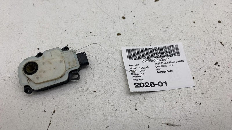 ⭕2012-2015 Tesla Model S Front Bumper Grille Vent Shutter Control Moto