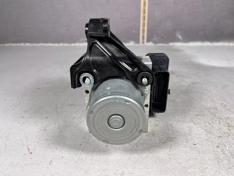 104474510B ⭕ 20-23 Tesla Model Y Anti-Lock Brake System ABS Pump Module Unit 1044745-10-B