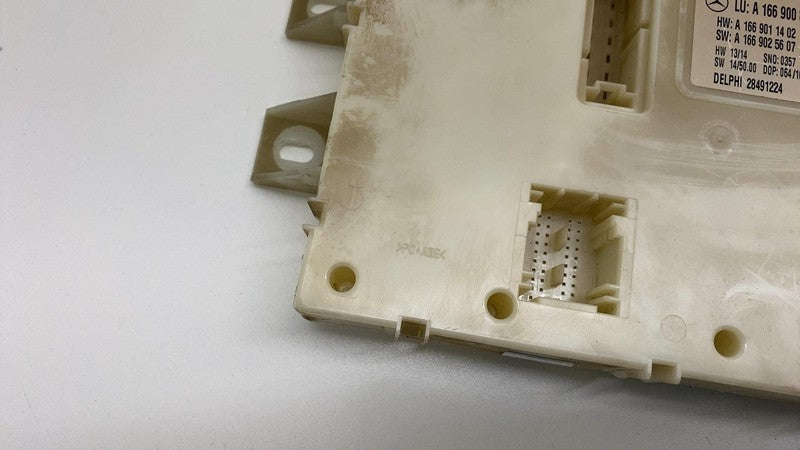 A1669025607 2016-2019 Mercedes-Benz GLE350 GLS450  SAM Signal Activation Control Module OEM