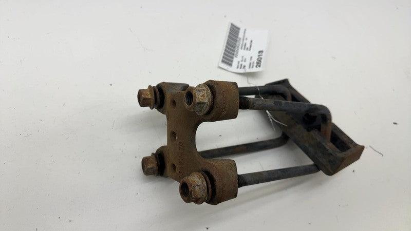 23450470 ⭕ 2014-2019 Silverado 1500 Rear Axle Mounting Hardware Assembly 15885530