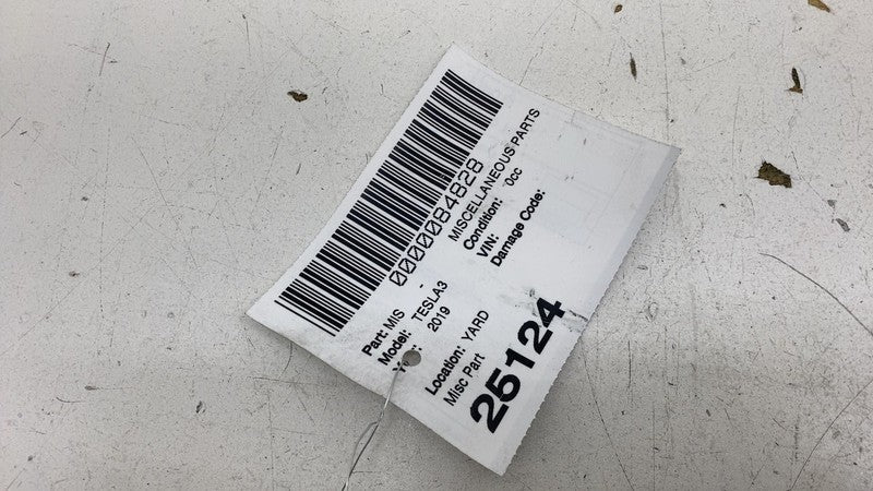 ⭕ 17-23 Model 3 PAIR Front Left & Right Fender Bracket 1086016-00-D/10