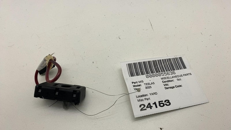 955 711 601 2017-2023 Tesla Model 3 Rear Right Side Radio Antenna Noise Filter Amplifier OEM