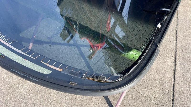 ⭕ 17-20 Model 3 M3 Rear Trunk Panoramic Backlite Glass Back Section 14